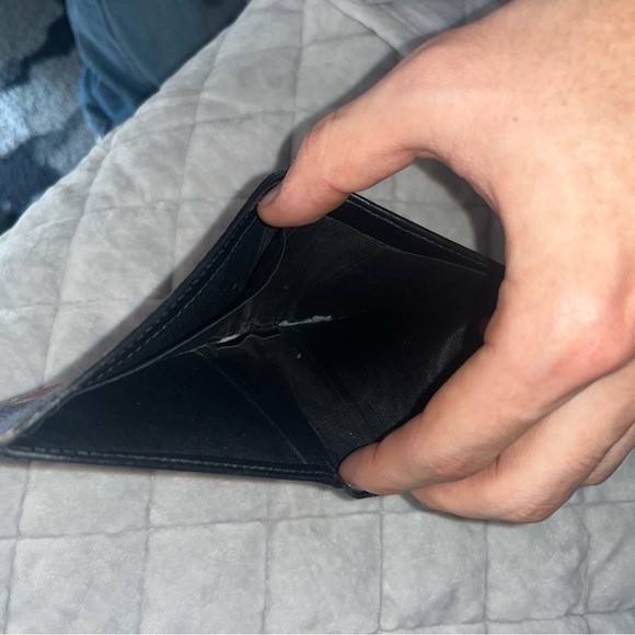 Gucci GG Supreme Monogram Fox Bi-Fold Wallet - Picture 5 of 5